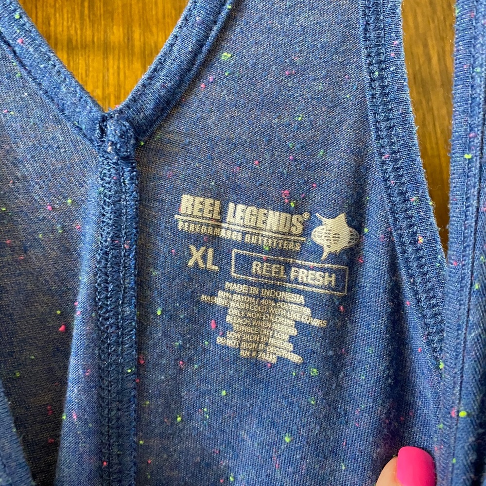 Tank - Picture 1 of 2